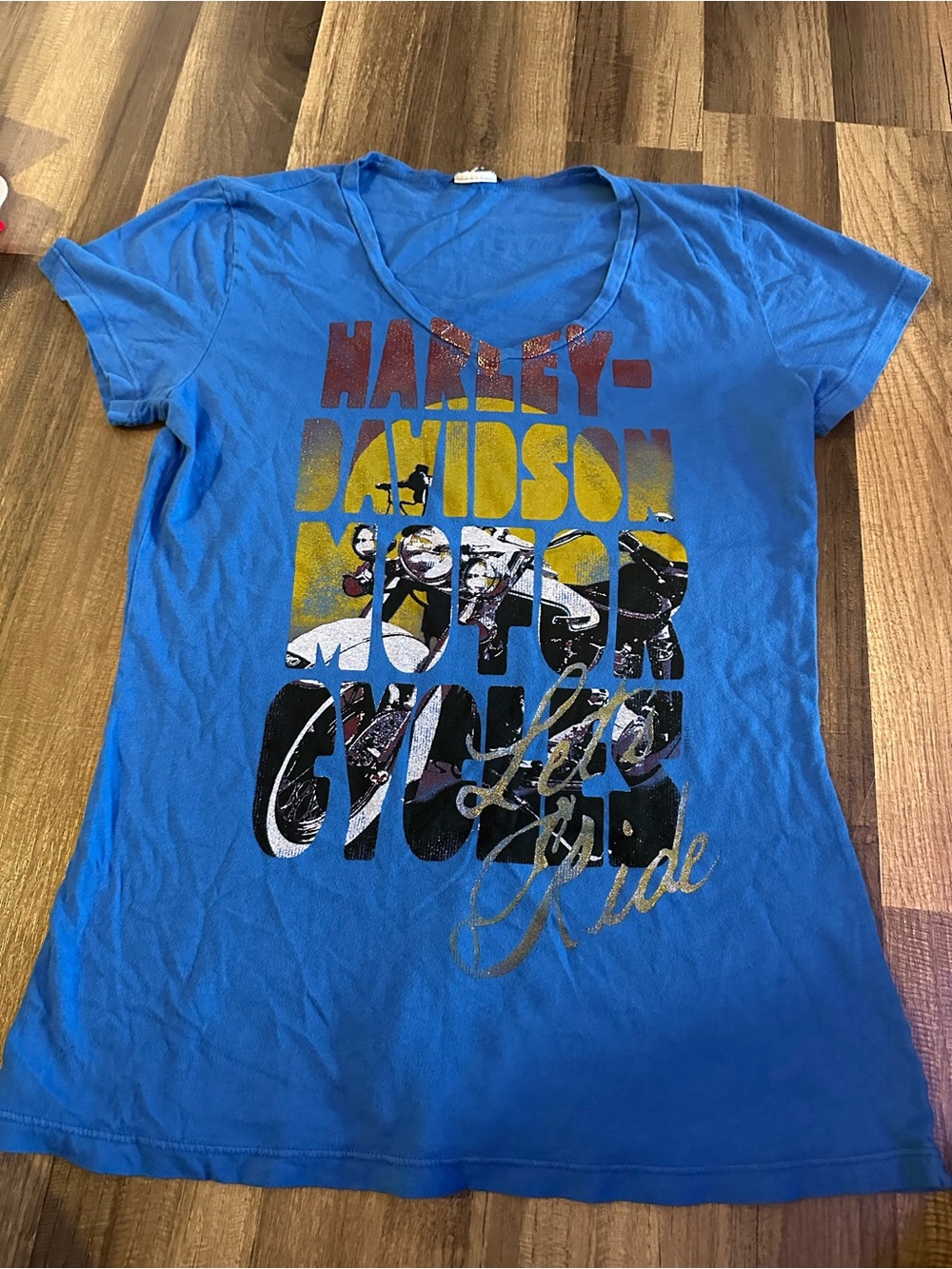 Harley-Davidson Blue Short Sleeve V-Neck Tee with Multicolor Graphic